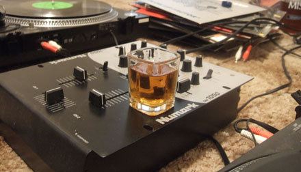 DJ headpiece747 mixing essentials