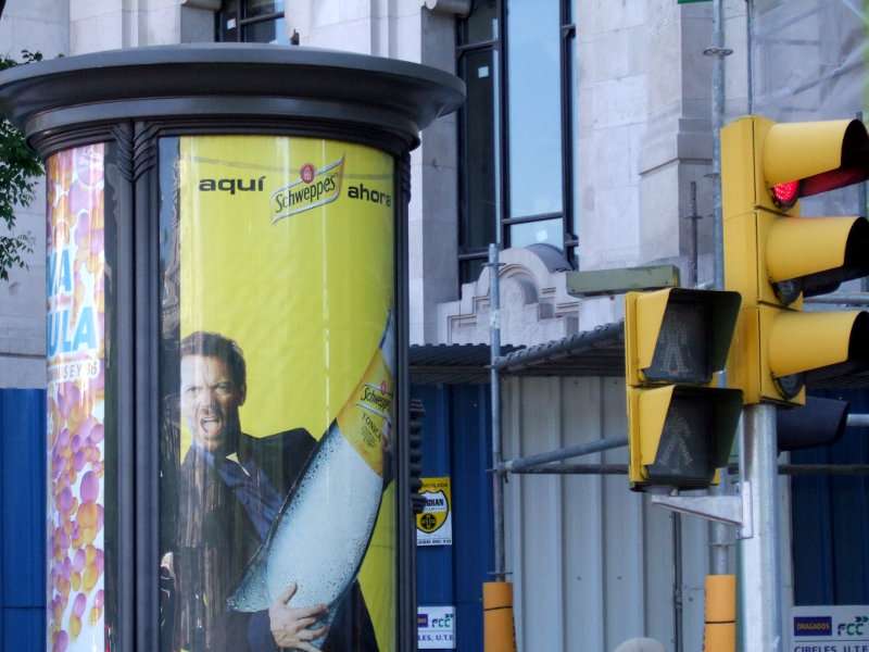 House MD Does Ads In Madrid