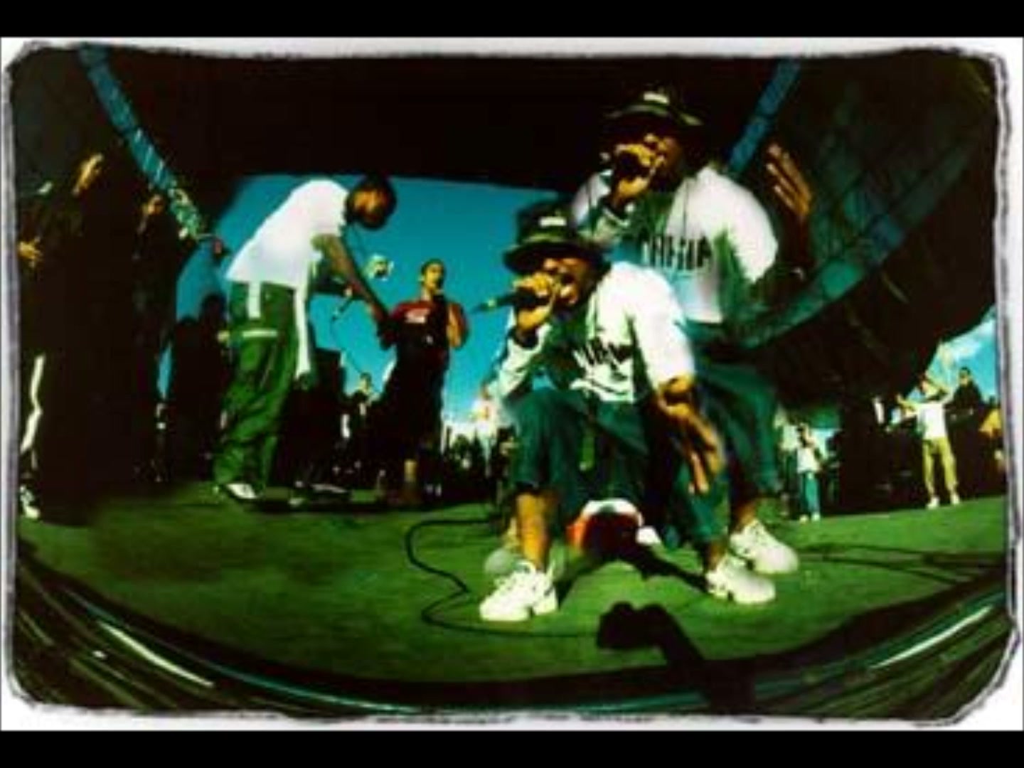 Tha Alkaholiks performing